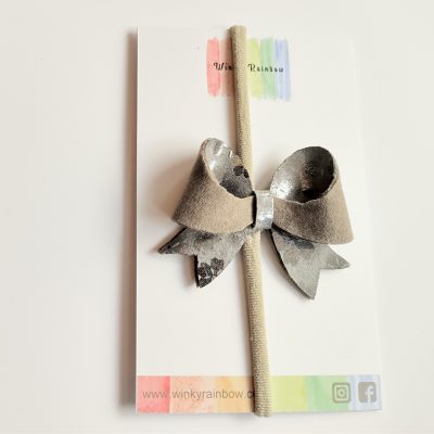 sailor bow (grey)
